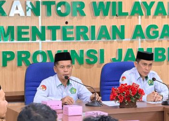 Pemerintah Kabupaten Muaro Jambi Melalui Wakil Bupati Muaro Jambi, Junaidi H. Mahir, Menerima Bantuan Dari Baznas Pusat di Kantor Baznas Pusat