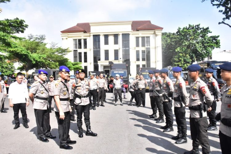 Bantu Korban Banjir dan Longsor, Polda Jambi Kirim 40 Personel Kesumbar