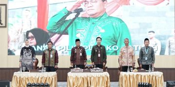 Posbankum di 68 Kelurahan Kota Jambi Rampung, Kanwil Kemenkum Jambi Serahkan Penghargaan dan Sertifikat NLP