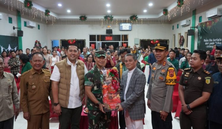 Kunjungi 4 Gereja, Bupati dan Forkopimda Merangin Pastikan Perayaan Natal Berlangsung Aman