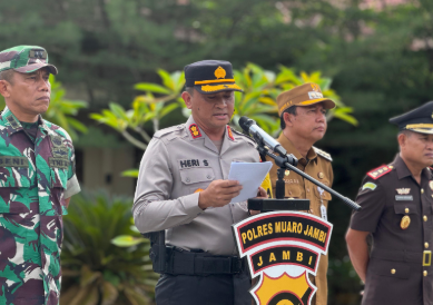 Polres Muaro Jambi Gelar Apel Pasukan, Tegaskan Kesiapan Amankan Natal 2025 dan Tahun Baru 2026