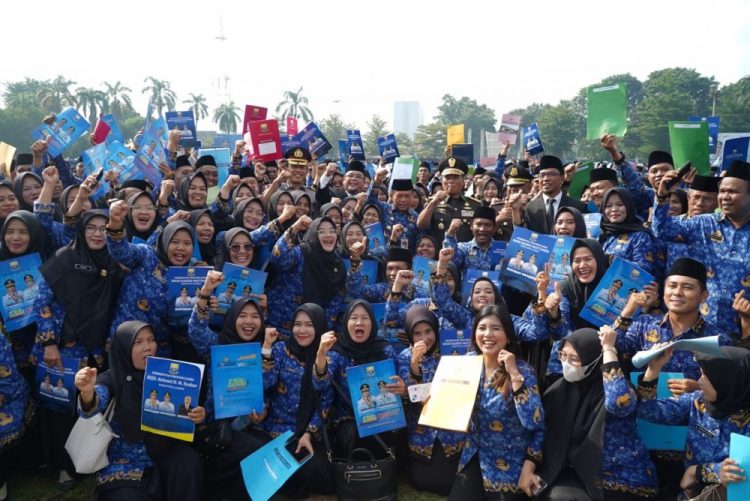 Ribuan Tenaga Honor Diangkat Sebagai PPPK Paruh Waktu