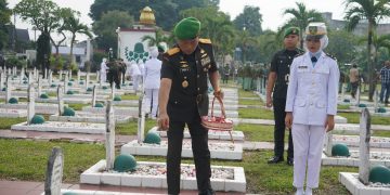 Peringati Hari Juang TNI AD ke-80, Korem Gapu Ziarah di TMP Satria Bhakti