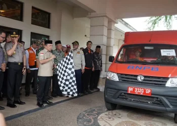 Al Haris Lepas 25 Truk Bantuan dan Rp 2,5 M Donasi Provinsi Jambi untuk Korban Bencana di Aceh, Sumut dan Sumbar