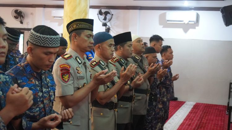 Ditpolairud Polda Jambi Gelar Sholat Gaib dan Doa Bersama untuk Korban Bencana Alam
