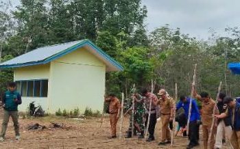 Polsek Tanah Sepenggal Kawal Ketat Program Penanaman Jagung Nasional di Tanah Bekali