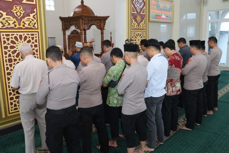 Polresta Jambi Gelar Shalat Gaib dan Binrohtal untuk Korban Bencana di Aceh, Sumut dan Sumbar