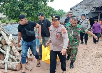 Lansia Ditemukan Tewas Mengapung di Kolam Bekas Galian Batu Bata di Muaro Jambi