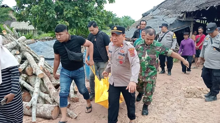 Lansia Ditemukan Tewas Mengapung di Kolam Bekas Galian Batu Bata di Muaro Jambi