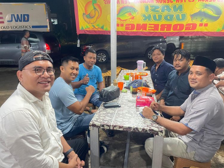 Viral, Jeritan Misterius Terdengar di Dalam Mobil Boks di Pintu Tol Sebapo