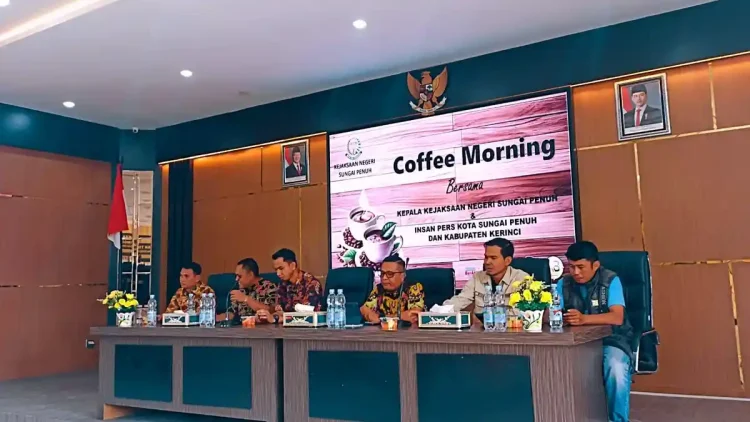 Hujan Deras, Banjir di Kota Jambi Rendam Rumah Warga dan Jalan