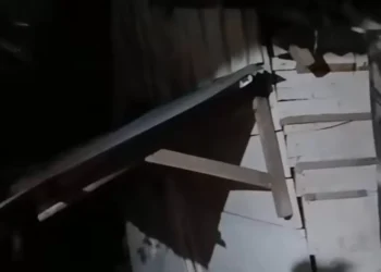 Tembok RS Arafah Ambruk, Dua Rumah Warga Rusak Tertimpa Material Longsor