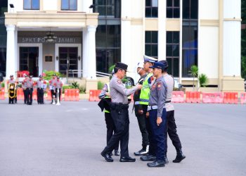 Polda Jambi Gelar Apel Pasukan Operasi Lilin Tahun 2025