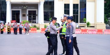 Polda Jambi Gelar Apel Pasukan Operasi Lilin Tahun 2025