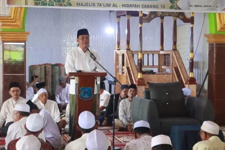 Wabup Tanjabbar Katamso hadiri Haul Ulama Besar di Desa Lumahan Kecamatan Senyerang
