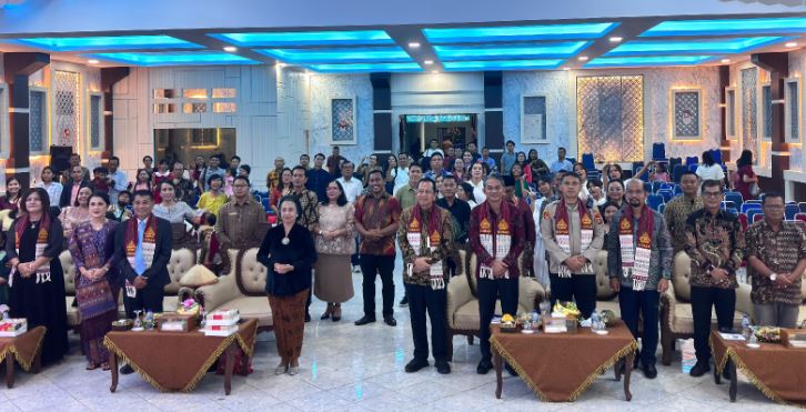 Polres Muaro Jambi Hadiri Perayaan Natal Oikumene Pegawai Se-Kabupaten