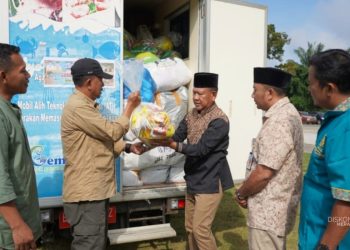 Wabup A. Khafidh Lepas Bantuan Kemanusiaan untuk Korban Bencana Solok Selatan