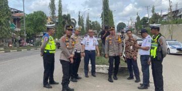 Bupati Anwar Sadat Kukuhkan dan Mutasi Sejumlah Pejabat di Lingkup Pemkab Tanjab Barat