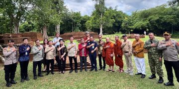 Menteri Kebudayaan RI Kunjungi Cagar Budaya Nasional Candi Muaro Jambi, Polres Muaro Jambi Pastikan Pengamanan Berjalan Aman dan Lancar