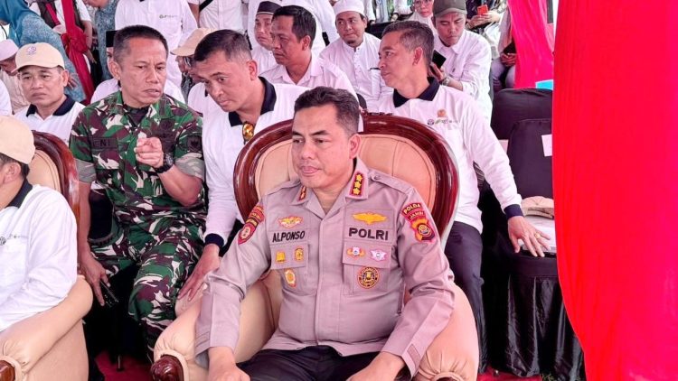 HUT ke-69 Provinsi Jambi: Polda Jambi Dukung Penanaman 201.274 Pohon Serentak di Muaro Jambi