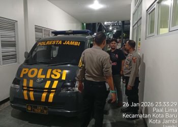 Polres Tanjab Timur Gelar Rekonstruksi Pembunuhan Lansia di Kebun Kelapa, Pelaku Peragakan 19 Adegan