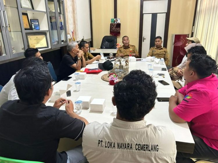 Polres Tanjab Timur Gelar Rekonstruksi Pembunuhan Lansia di Kebun Kelapa, Pelaku Peragakan 19 Adegan