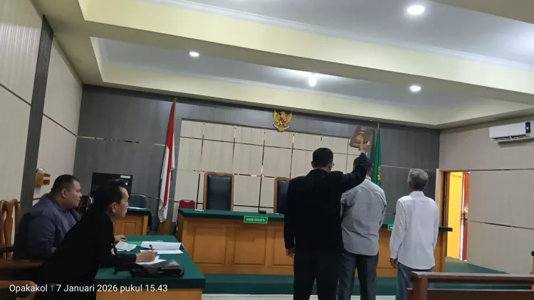 Saksi Tak Pernah Tahu Riwayat Kuliah Anggota DPRD Muaro Jambi Bustomi, Sidang Praperadilan Dugaan Gelar Palsu