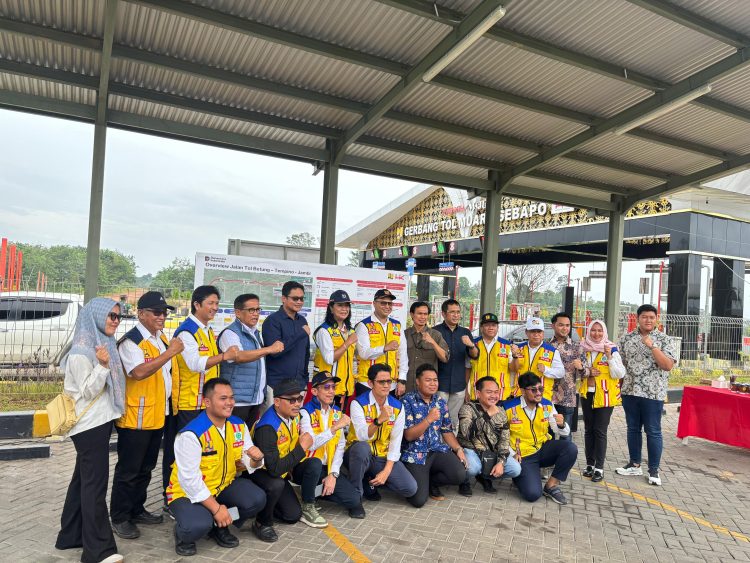 Polsek Mestong Laksanakan Pengamanan Kunjungan Kerja Wamen PUPR RI di Exit Tol Muaro Sebapo