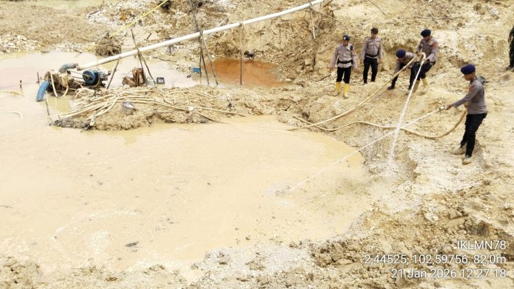Longsor di Tebing Tanah Galian, 8 Pekerja Tewas Tertimbun