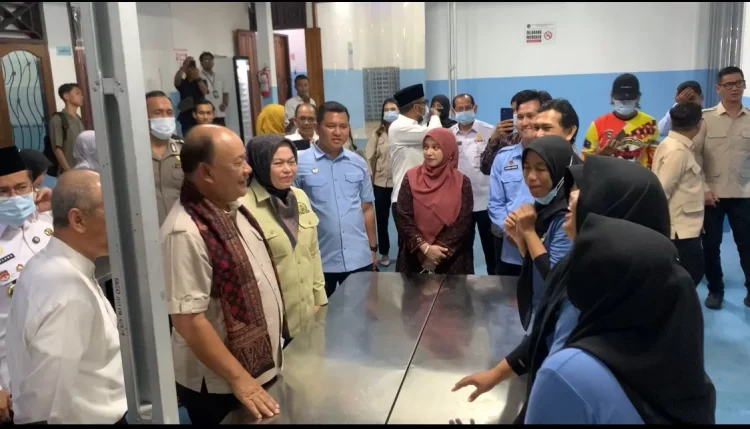 BGN dan Wali Kota Jambi Resmikan SPPG, Program Gizi Ini Ternyata Dongkrak Ekonomi Warga