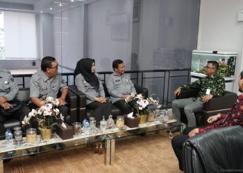 Kunjungan Kerja ke OJK, Kanwil Kemenkum Jambi Perkuat Pengawasan PNBP Jaminan Fidusia