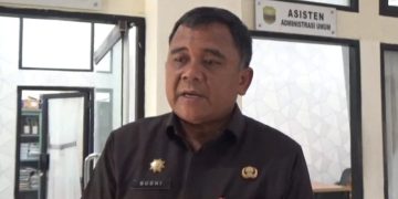 Sy Fasha Bersama Partai Nasdem Bagikan Sembako Hari Imlek