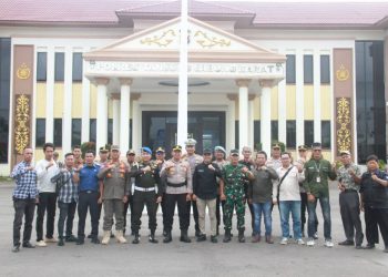 Wakili Bupati Tanjab Barat , Asisten Pemerintahan dan Kesra Hadiri Apel Gelar Pasukan Operasi Keselamatan 2026