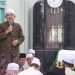 Bupati Tanjab Barat Turut Mensholati KH. Hasan Basri