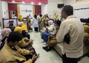Kepercayaan Menurun, Nasabah Ramai-Ramai Tarik Dana Dari Bank Jambi
