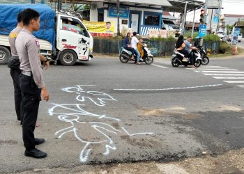 Danrem 042/Gapu Bersama Gubernur Jambi dan Forkopimda Sambut Kedatangan Komisi II DPR RI di Jambi