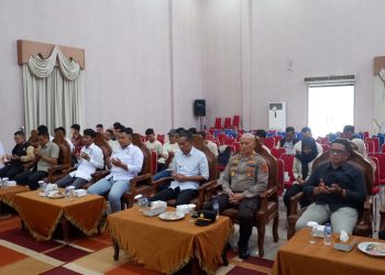 Lomba Pacu Perahu Tradisional Peringatan HUT ke-69 Provinsi Jambi Berlangsung Meriah