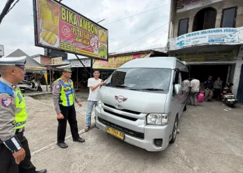 Sapa Para Sopir dan Pengendara, Satlantas Polresta Jambi Turut Ram Chek Kendaraan Rental PT Trans Mutiara Indah