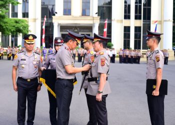 Kapolda Jambi Pimpin Sertijab Wakapolda, Brigjen Pol. B. Ali, S.H.,S.I.K Resmi Jabat Wakapolda Jambi