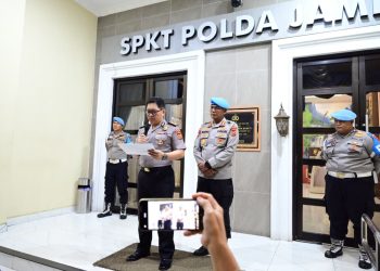 Polsek Sungai Gelam Bersihkan Sekitaran Masjid Nurul Falah