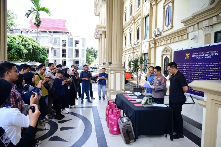 Polda Jambi Bongkar Kecurangan LPG 12 Kg, Tiga Pelaku Diamankan