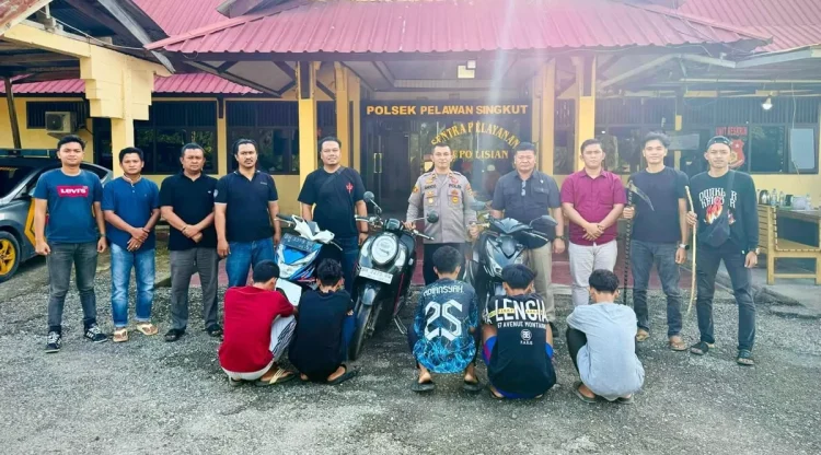 Geng Motor PEMUDA-43 Dibekuk, Polisi Amankan Sabit dan Panah Kayu