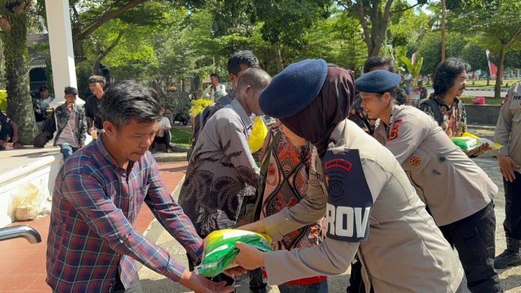 71 Orang Rimba Bukit 30 Resmi Masuk Islam, Kemenag Tebo Perkuat Pembinaan Mualaf