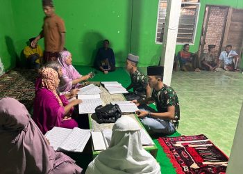Satgas TMMD ke 127 Kodim 0415/Jambi Salat Tarawih dan Tadarus Alquran