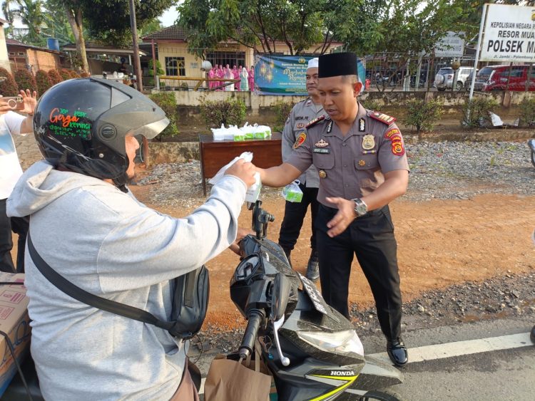 Bersama 13 Orang Pelaku, Prada Ralfie Puturulan Dilaporkan Atas Kasus Perzinahan