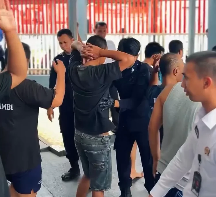 Razia Blok Hunian, Lembaga Pemasyarakatan Kelas IIA Jambi Perketat Keamanan Selama Ramadan