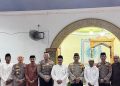 Wakapolres Muaro Jambi Laksanakan Sholat Tarawih Keliling di Masjid Baitussolihin
