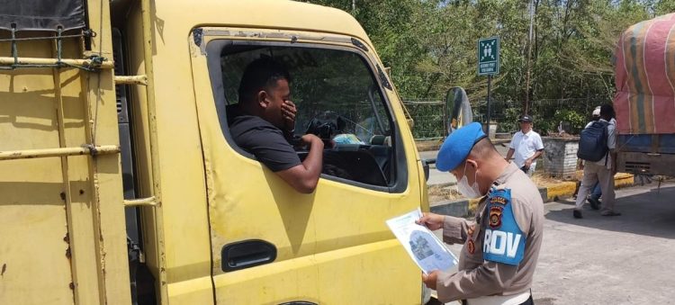 Polsek Kawasan Pelabuhan Kuala Tungkal Perketat Pengamanan Kedatangan KMP Senangin