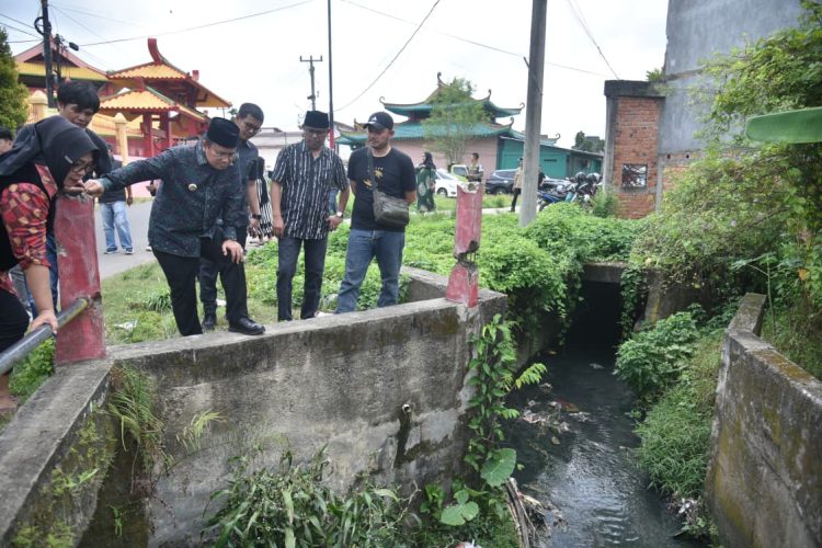 Jelang Lebaran, Wali Kota dan Wawako Jambi Sidak ke Pasar Talang Banjar