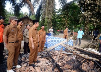 Bupati Muaro Jambi, Dr. Bambang Bayu Suseno SP., MM., M.Si. Melakukan Inspeksi Mendadak (Sidak) di Pasar Tradisional Sengeti